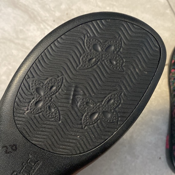 ALEGRIA Floral Slip On Clogs - Classic - Picture 14 of 15